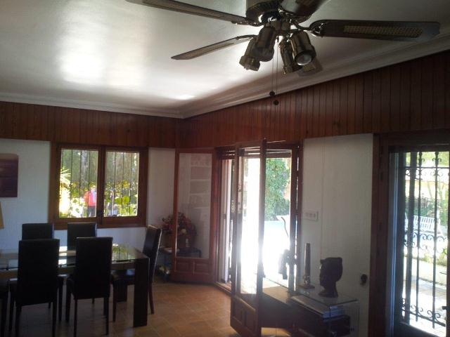 Villa en venta en Campoamor (Alicante)