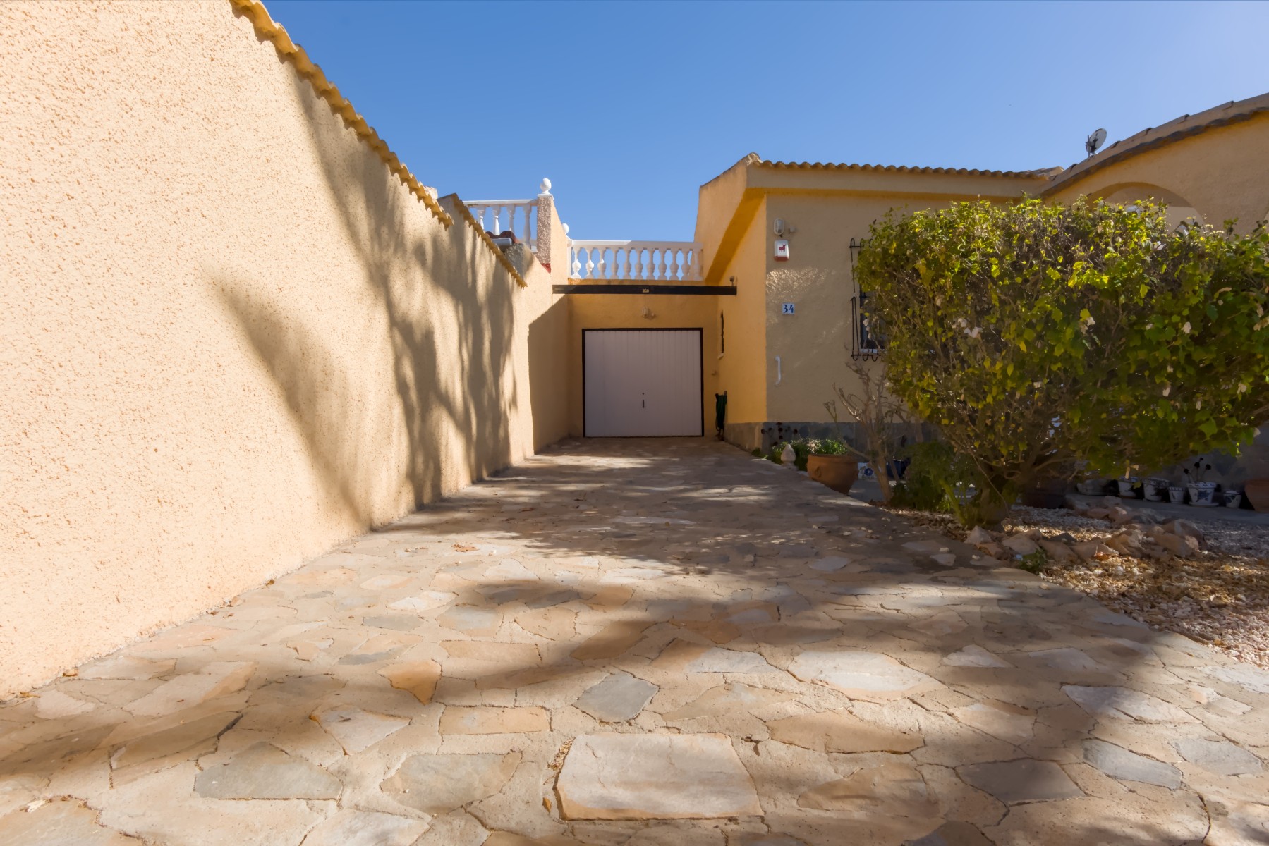 Villa en venta en La Siesta - El Salado - Torreta (Torrevieja)