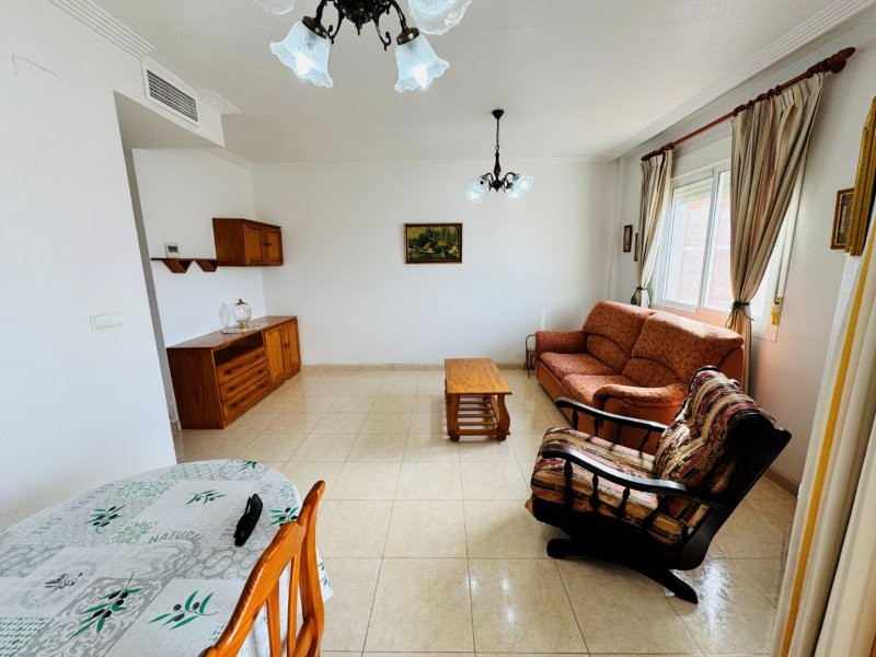 شقة للبيع في Torrevieja