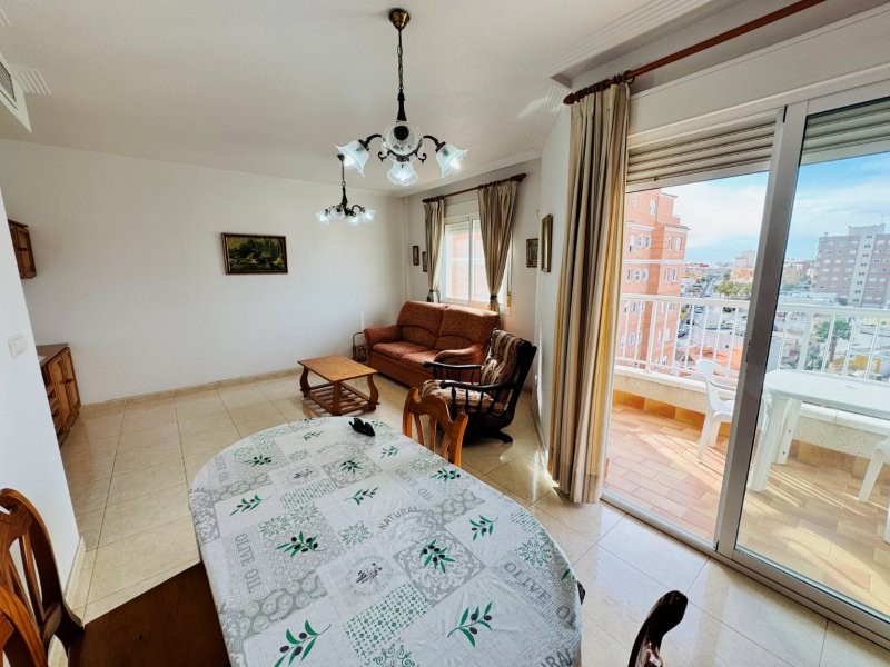 شقة للبيع في Torrevieja