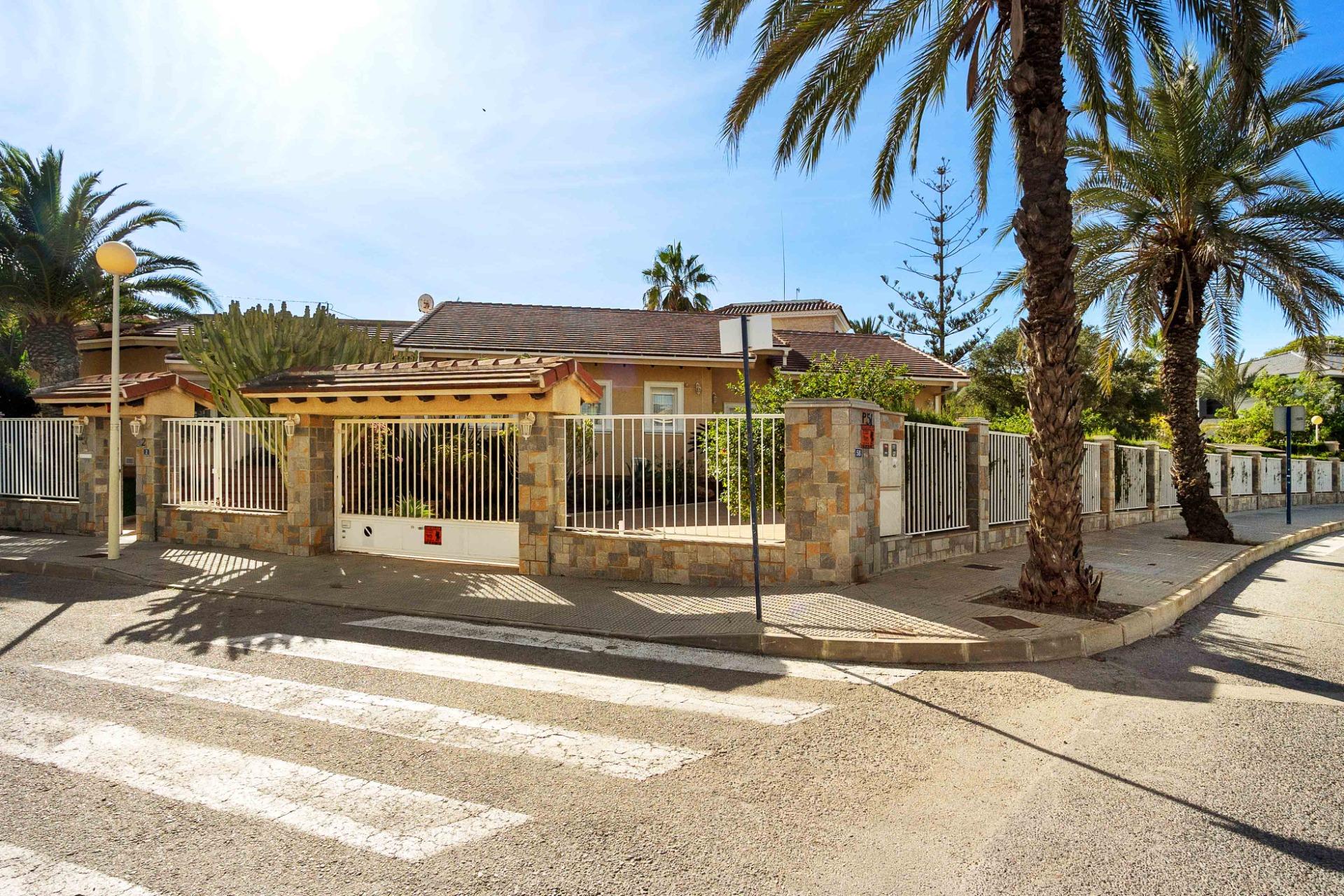 Vila v prodeji in Orihuela
