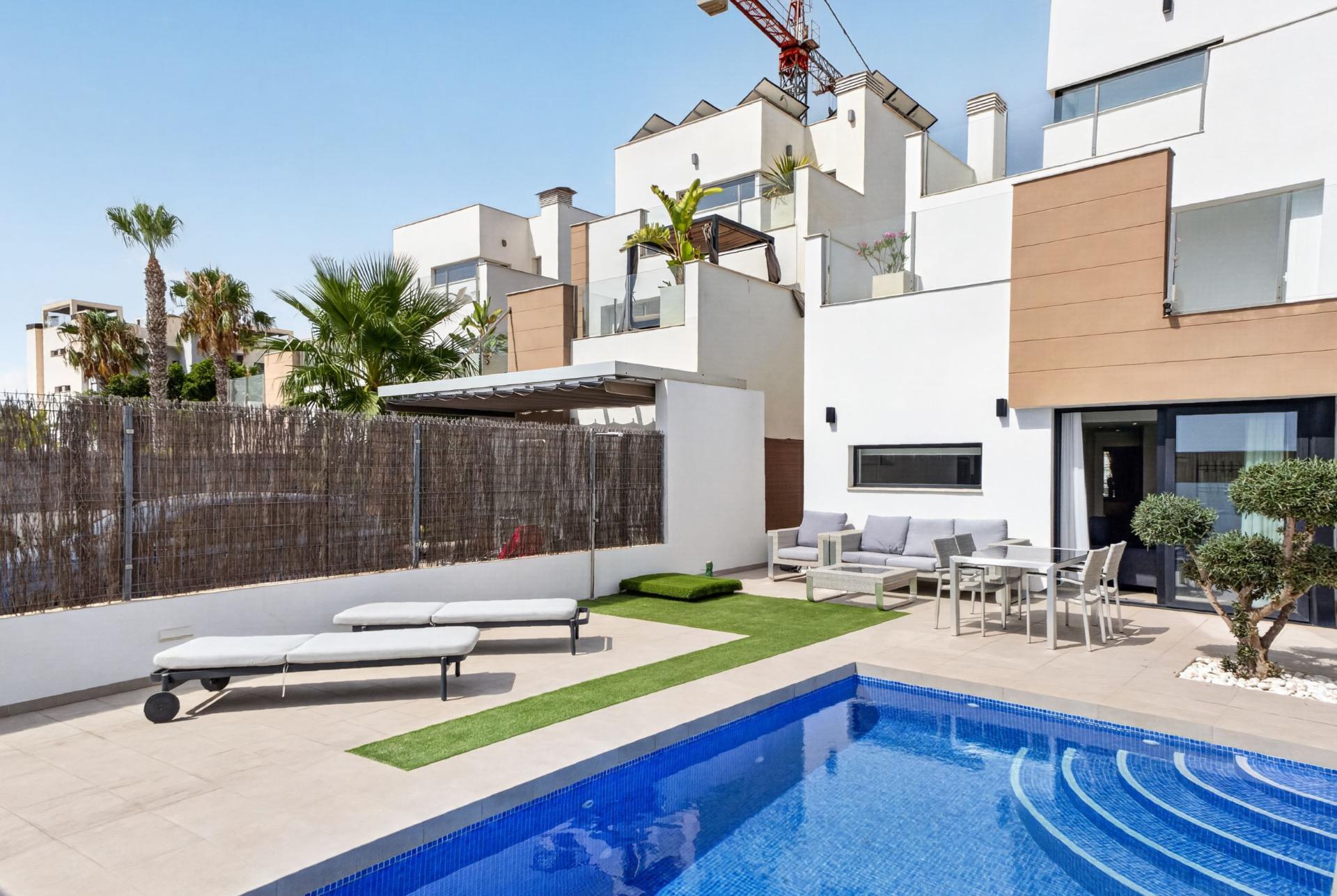 Villa en venta en Guardamar del Segura