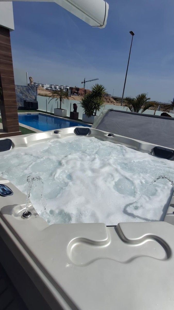 Vila v prodeji in Orihuela