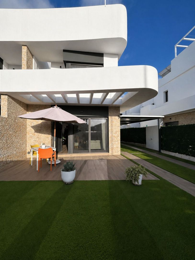 Casa en venta en Los Montesinos
