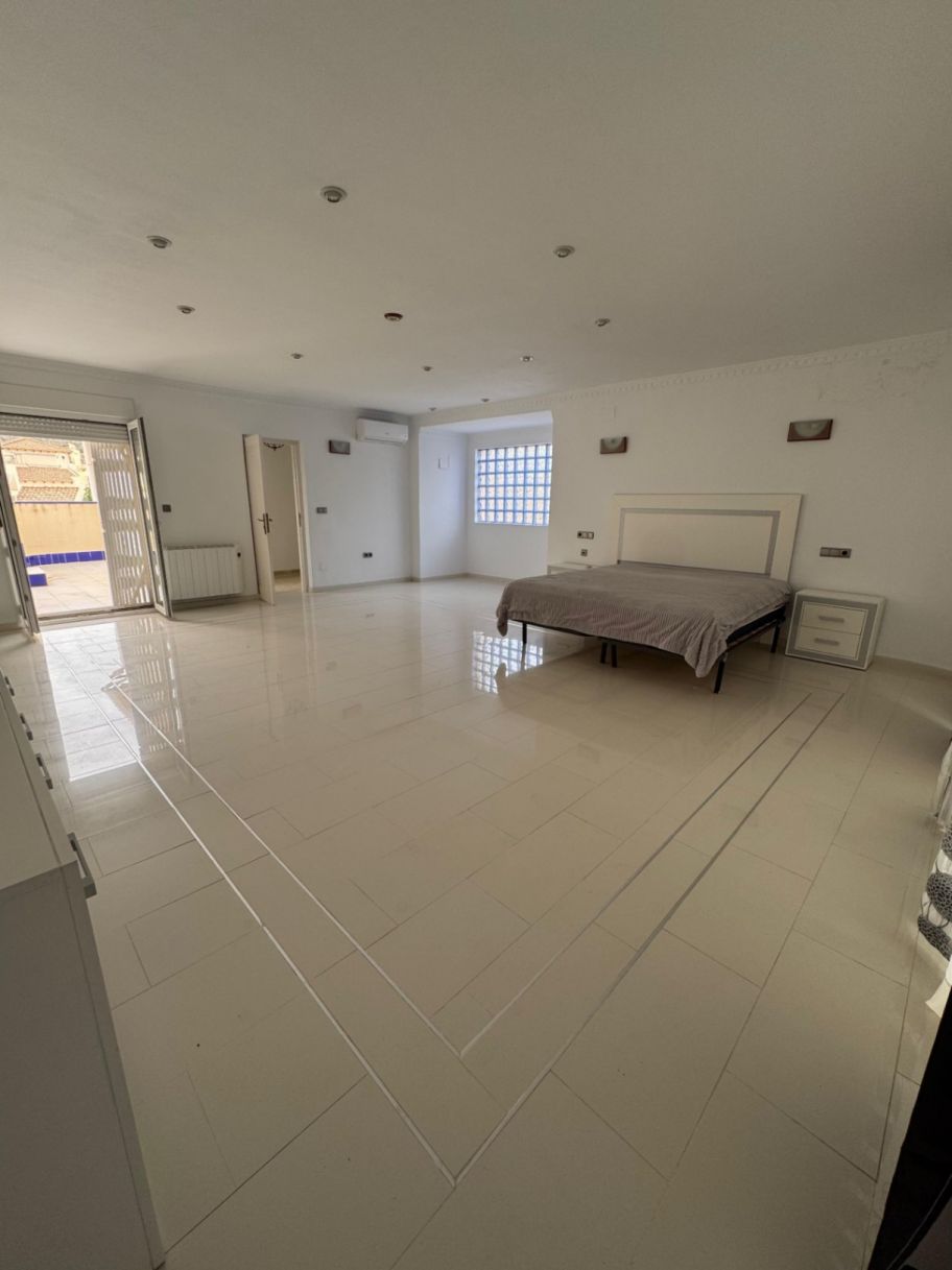 Villa en venta en Orihuela Costa