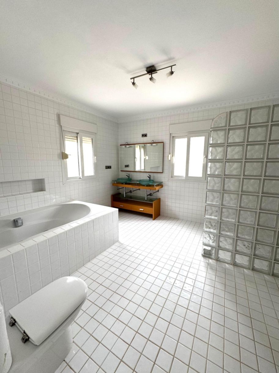 Villa en venta en Orihuela Costa