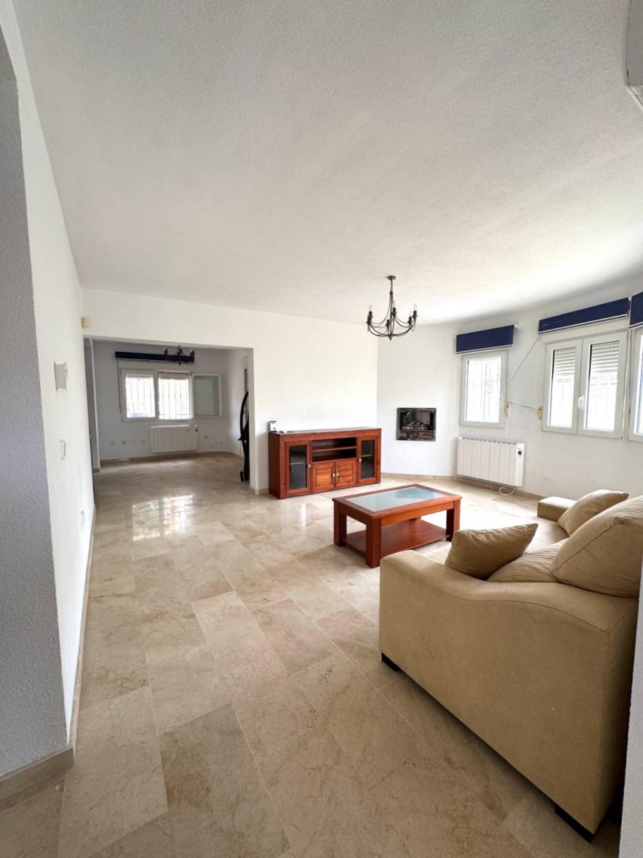 Villa en venta en Orihuela Costa