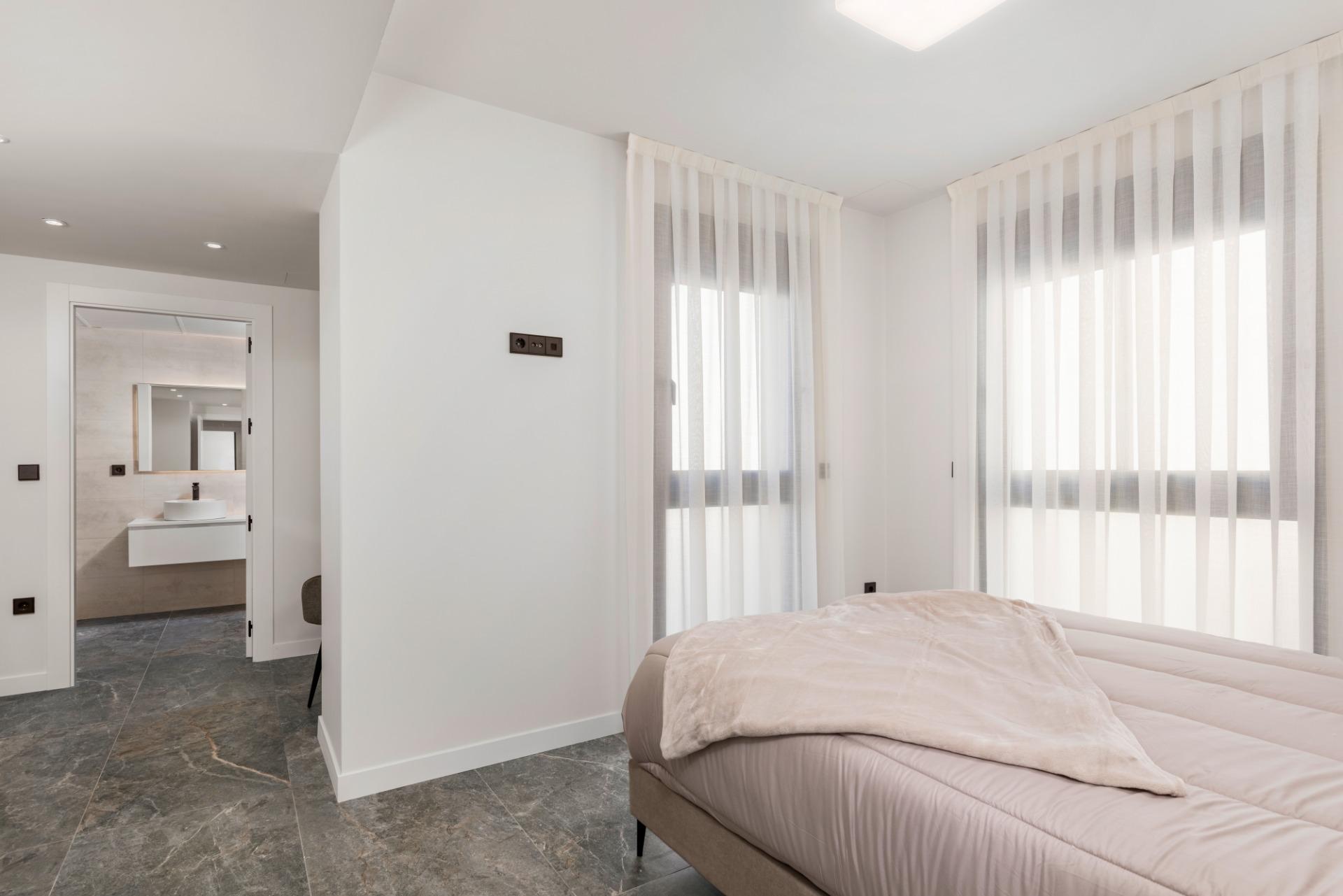 Villa en venta en Pilar de la Horadada