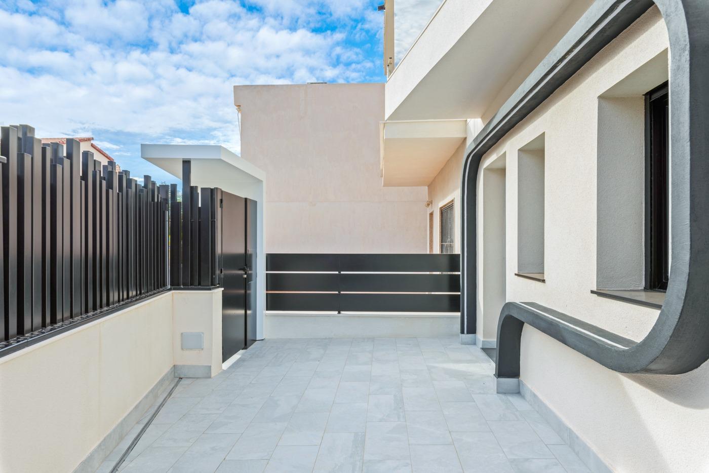 Villa en venta en Pilar de la Horadada