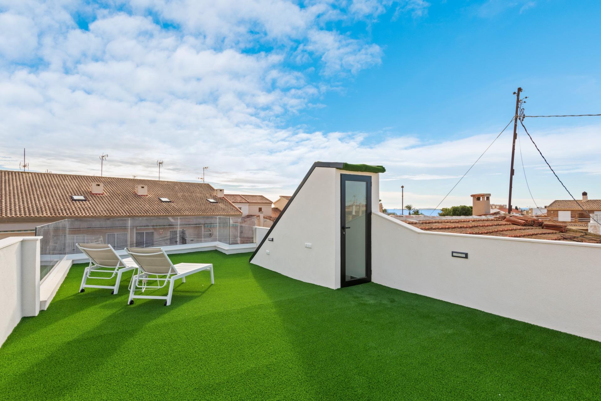Villa en venta en Pilar de la Horadada
