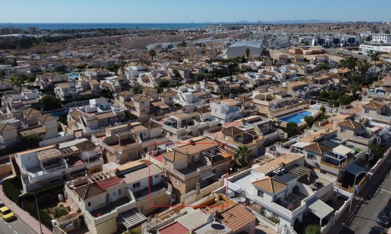 Duplex myynnissä Torrevieja