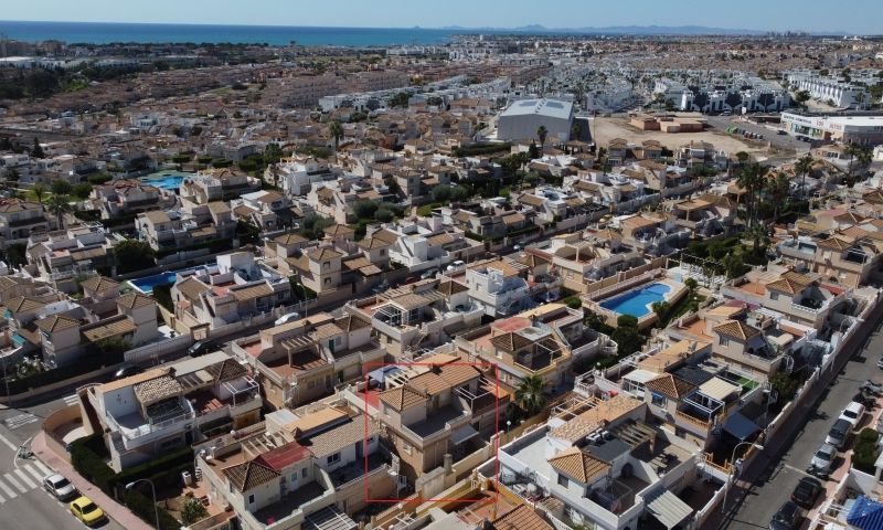 Duplex myynnissä Torrevieja