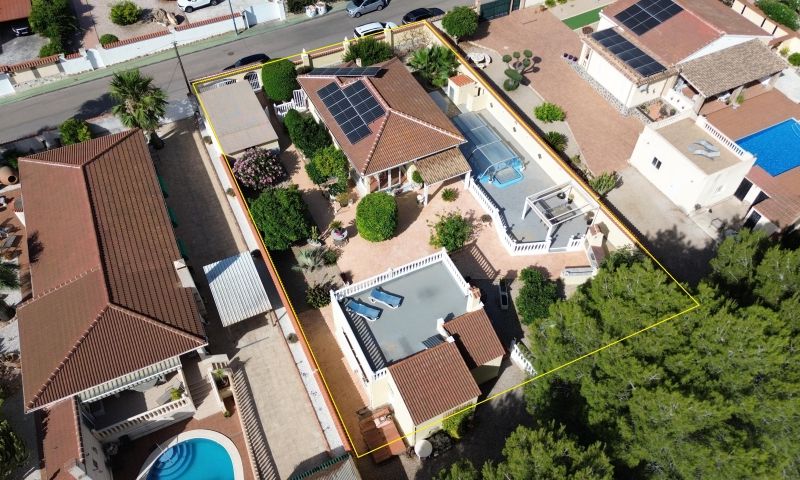 Villa myynnissä Pinar de Campoverde (Pilar de la Horadada)