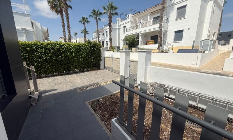 Villa myynnissä Orihuela Costa