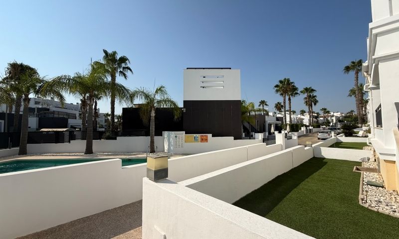 Villa myynnissä Orihuela Costa