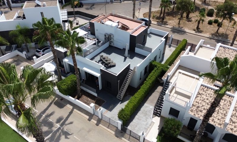 Villa myynnissä Orihuela Costa