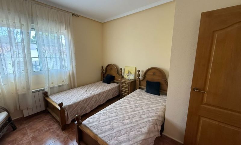 Villa myynnissä Pinar de Campoverde (Pilar de la Horadada)