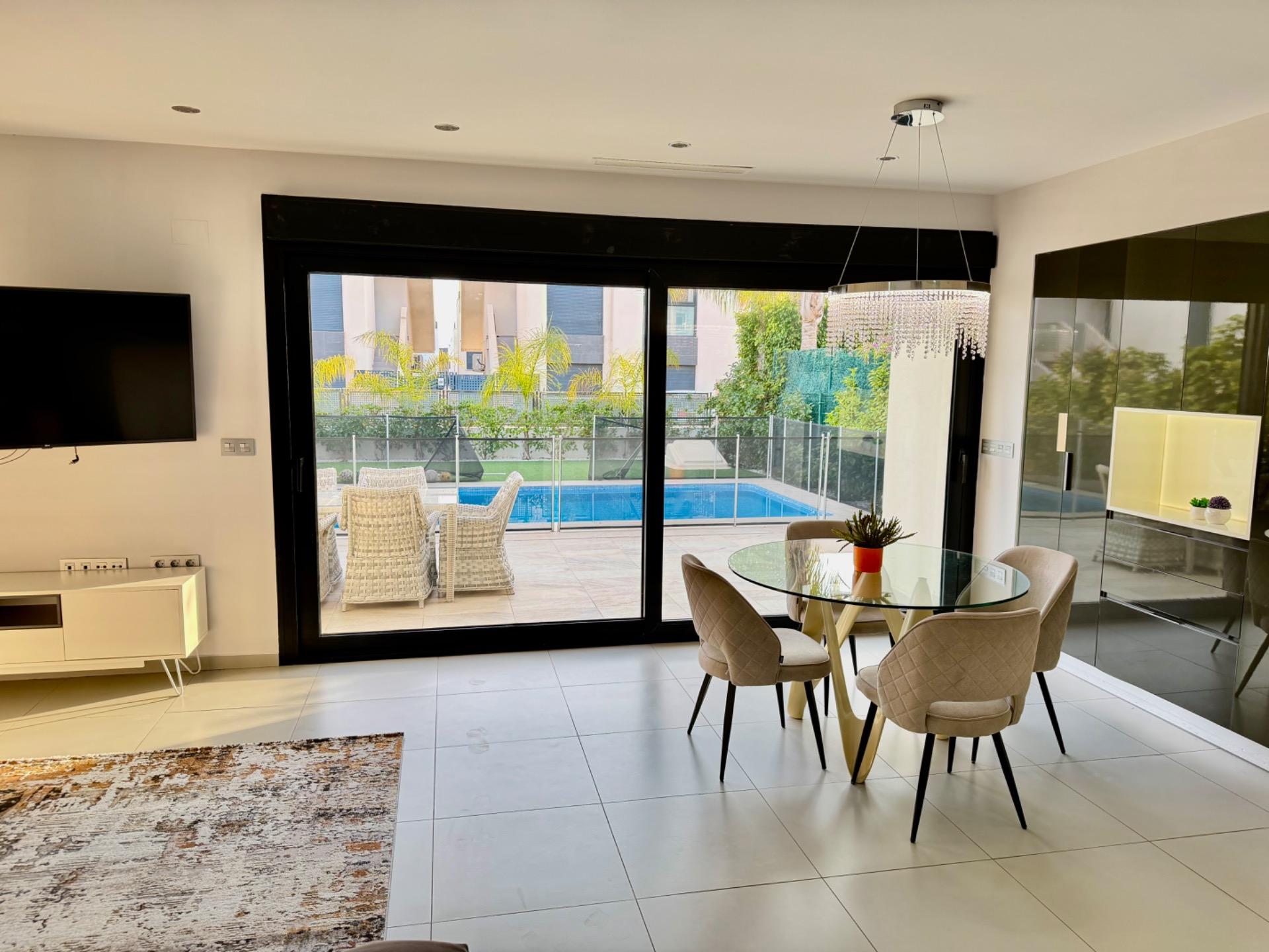 Villa for sale in Rojales