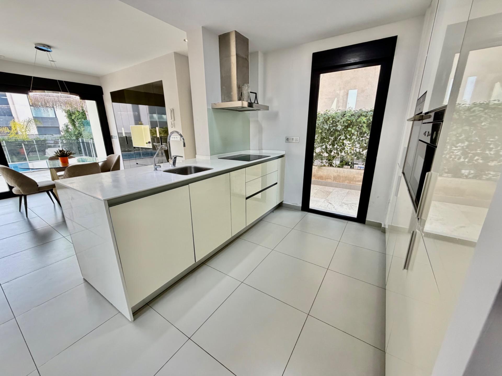 Villa for sale in Rojales