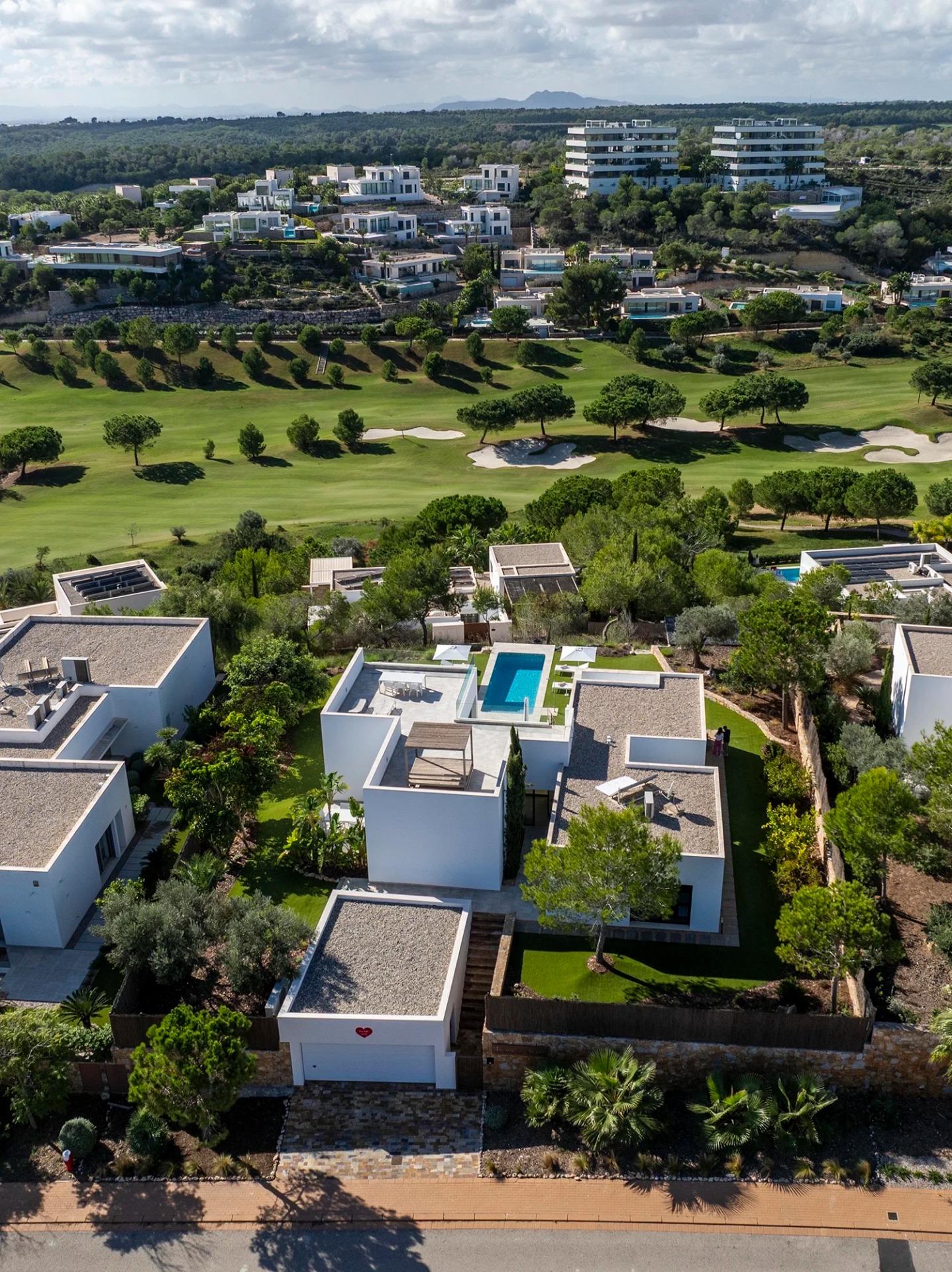 Villa en venta en Orihuela