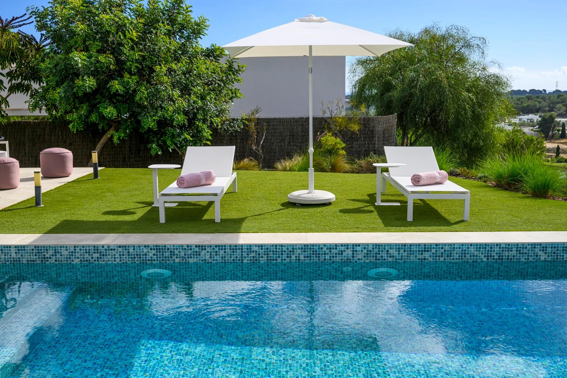 Villa en venta en Orihuela