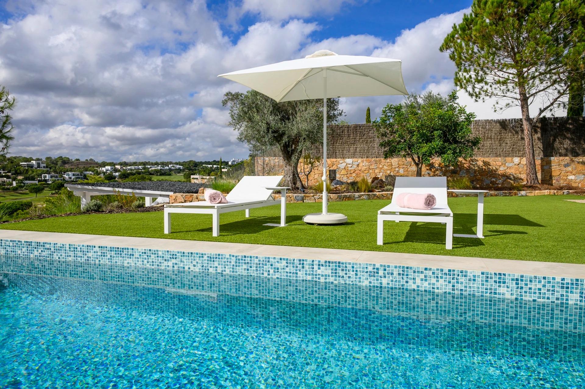 Villa en venta en Orihuela