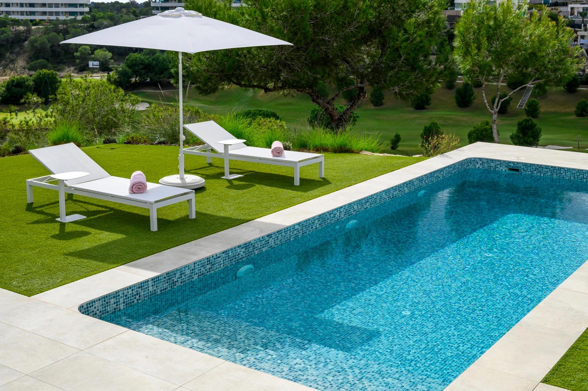 Villa en venta en Orihuela