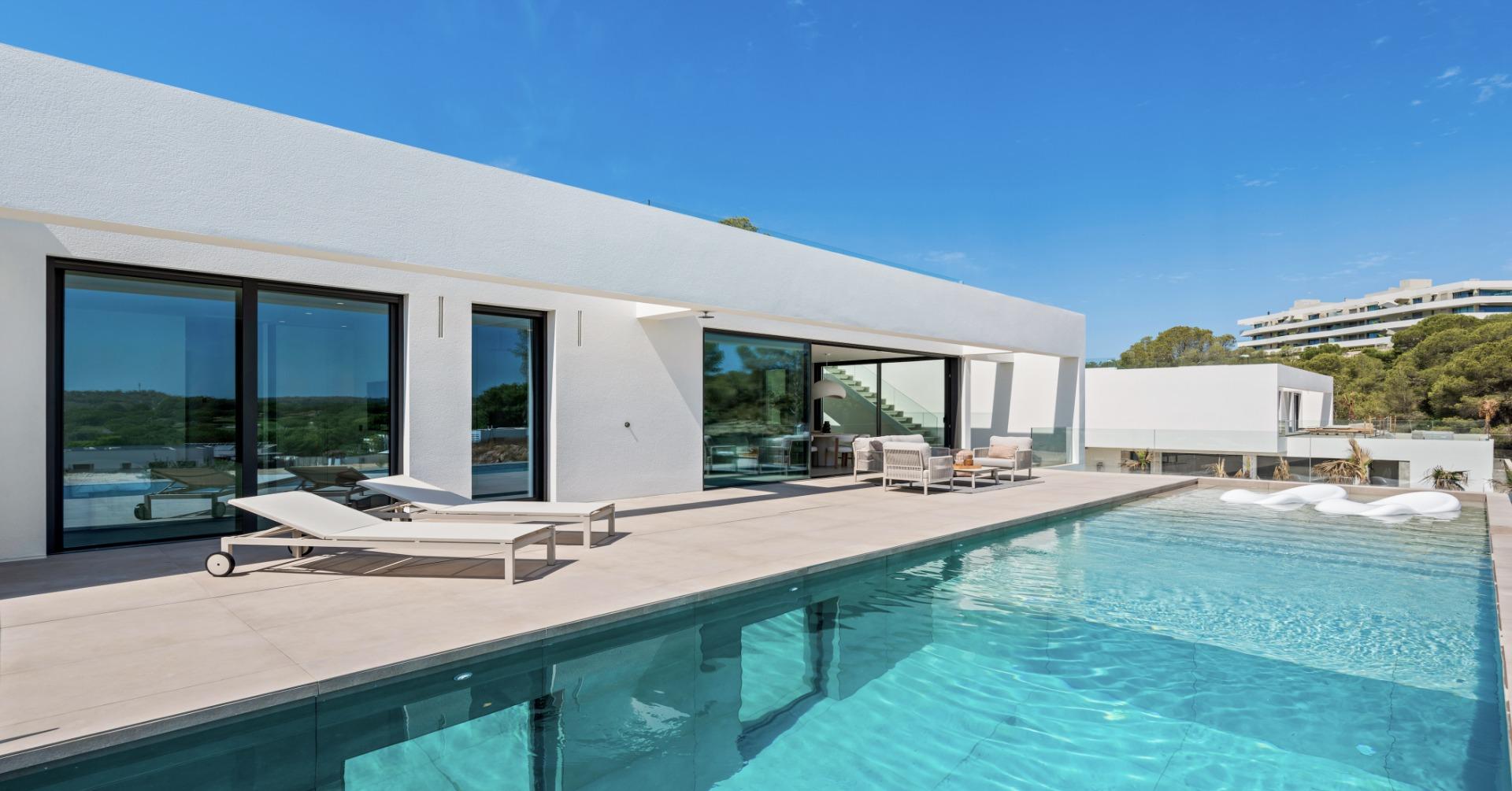 Villa en venta en Orihuela
