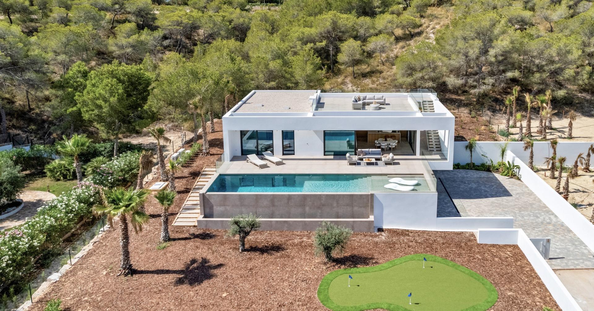 Villa en venta en Orihuela