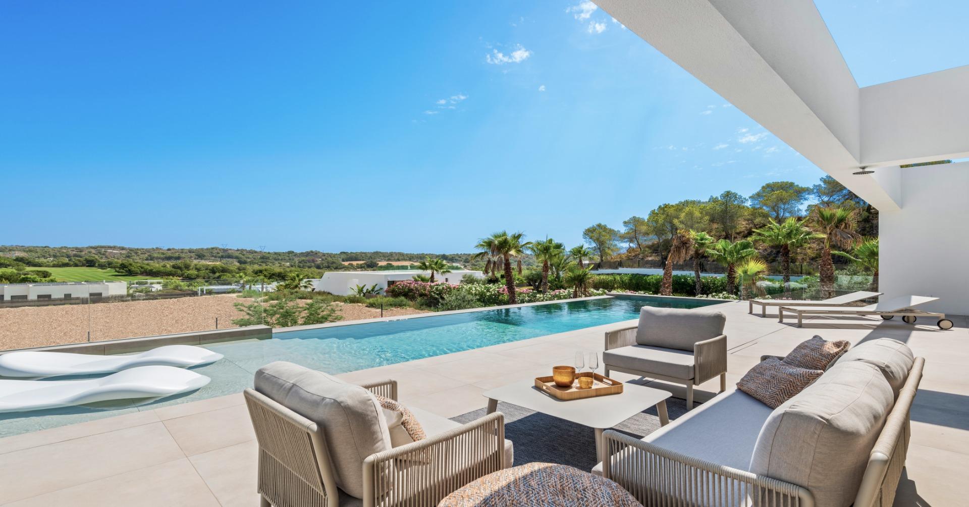 Villa en venta en Orihuela