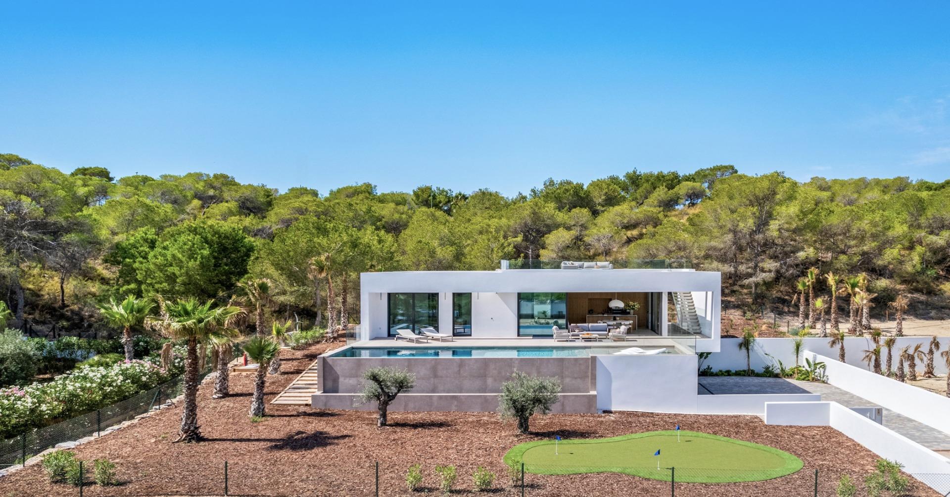 Villa en venta en Orihuela