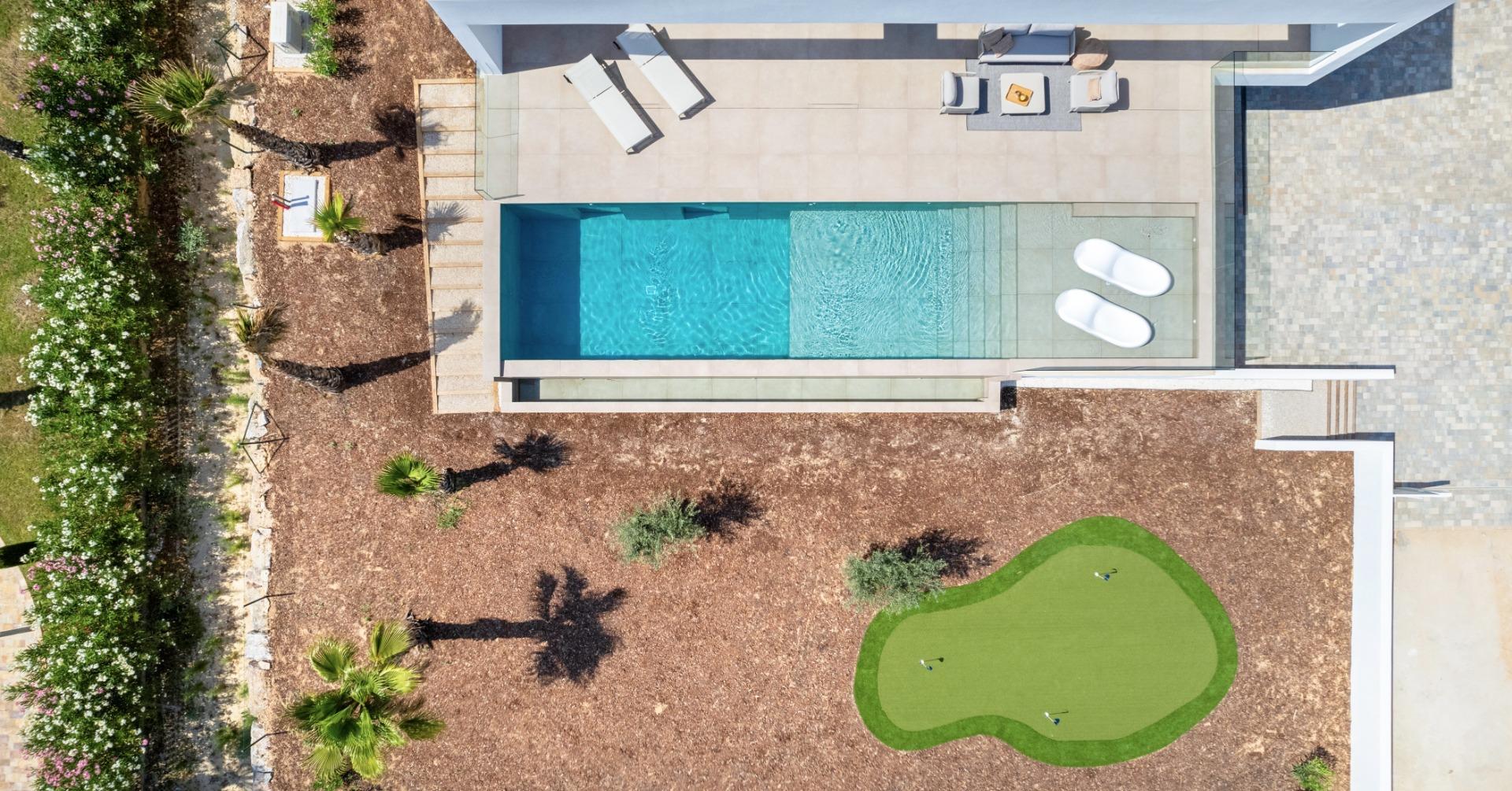 Villa en venta en Orihuela