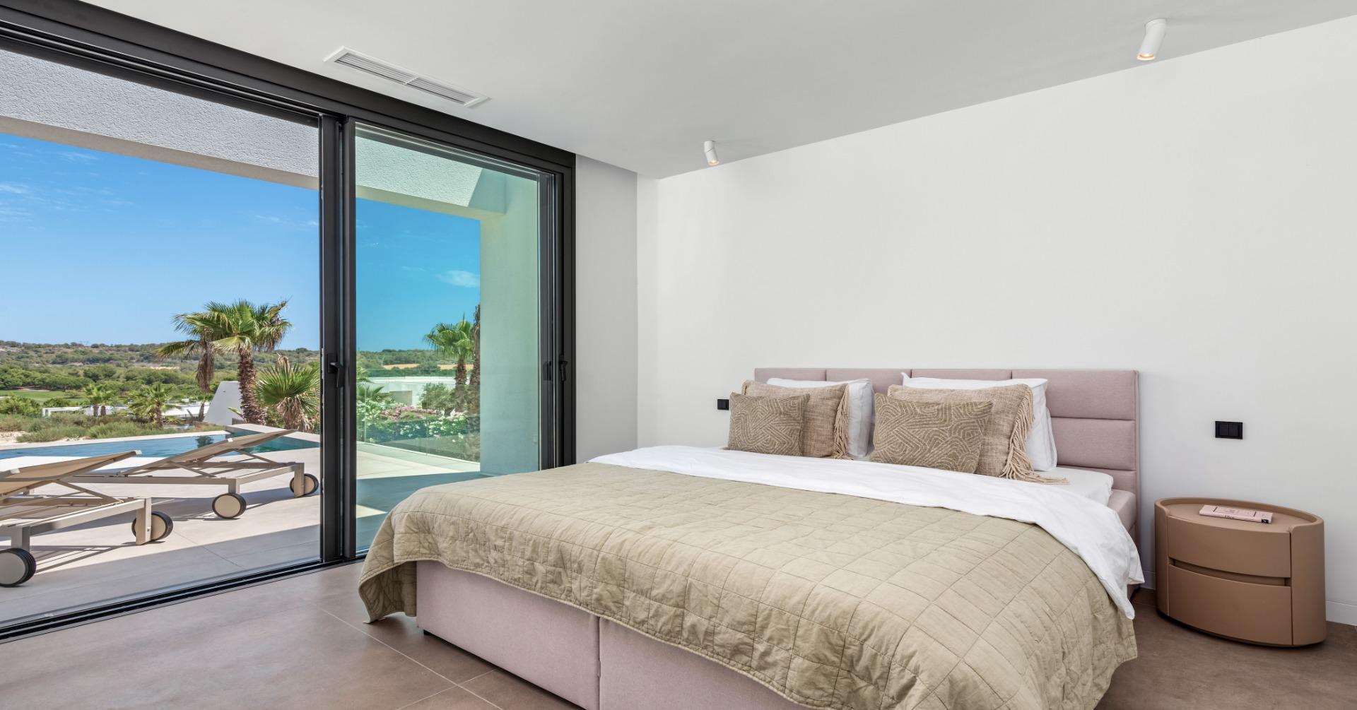 Villa en venta en Orihuela