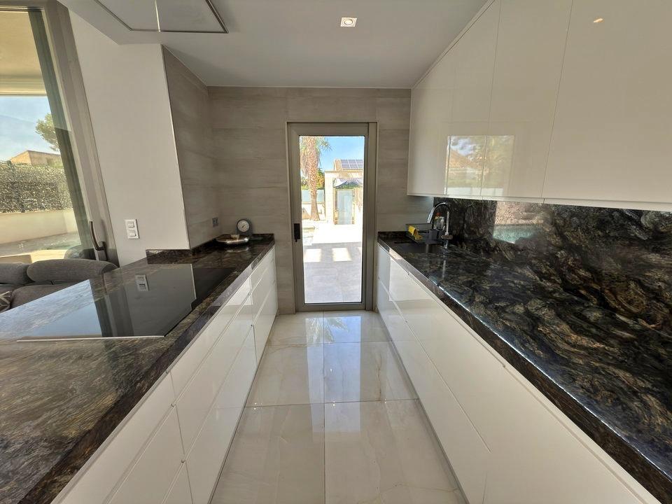 Villa zum verkauf in Orihuela Costa