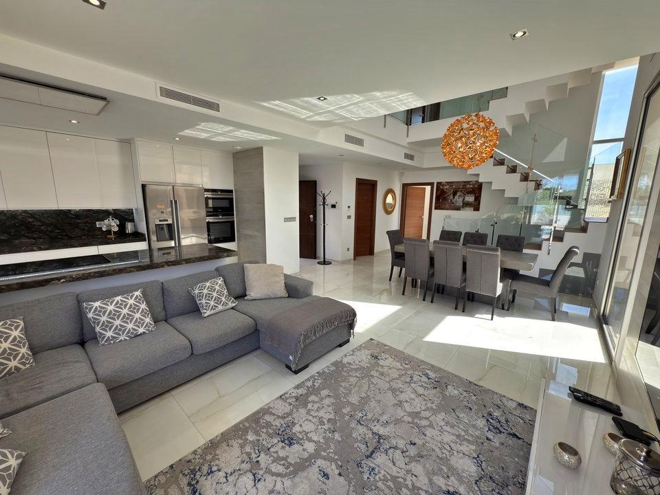Villa zum verkauf in Orihuela Costa