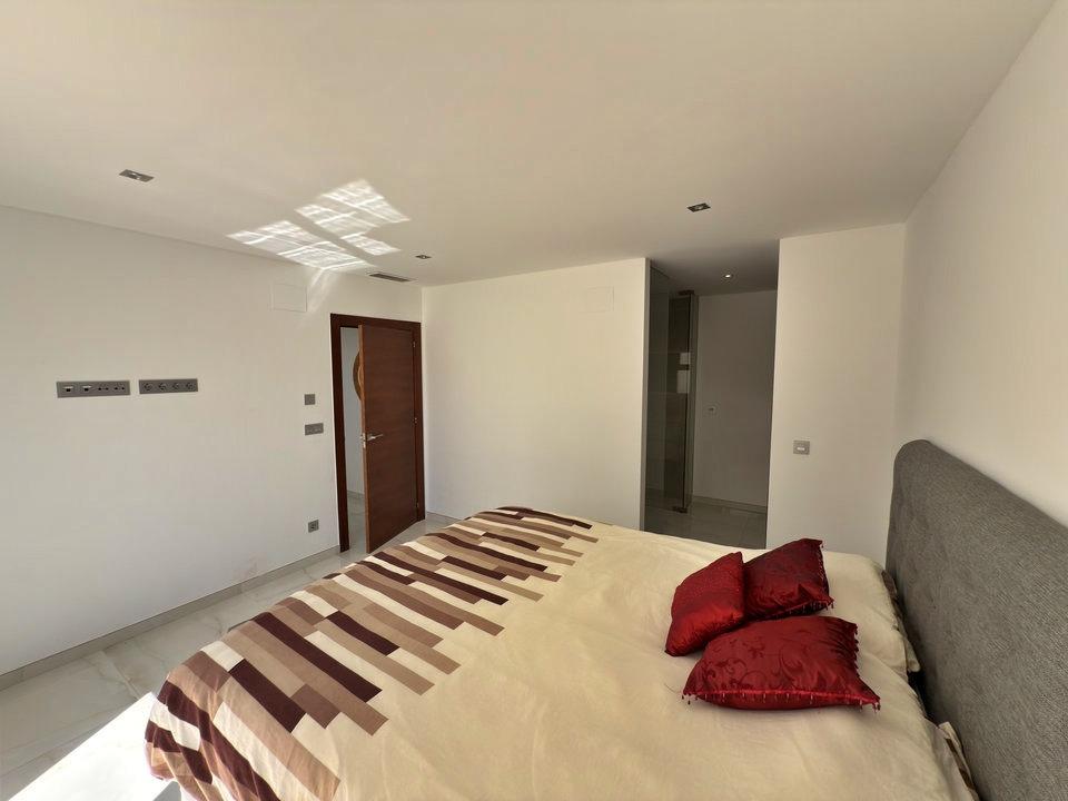 Villa zum verkauf in Orihuela Costa