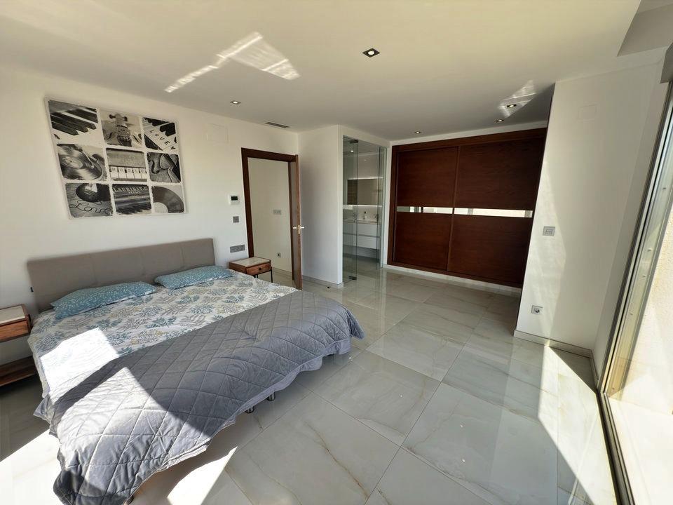 Villa zum verkauf in Orihuela Costa
