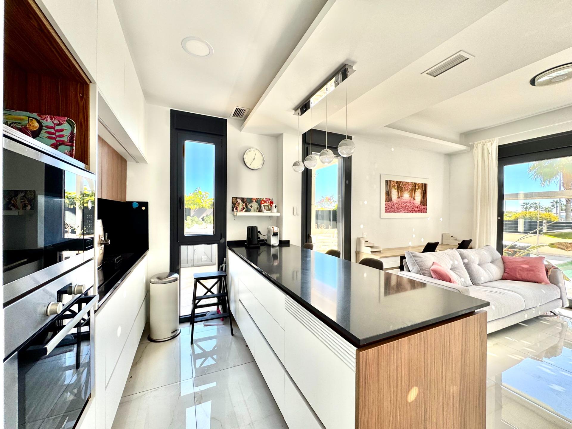 Villa zum verkauf in Orihuela Costa