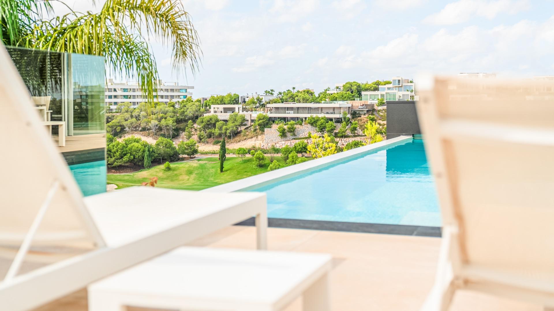 Villa en venta en Orihuela