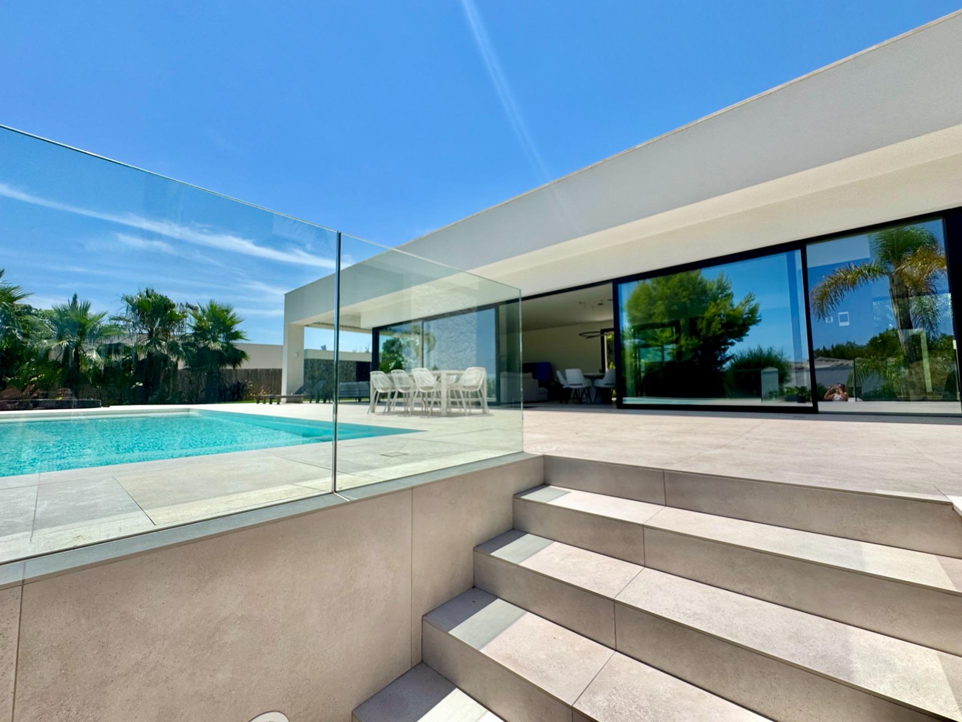 Villa en venta en Orihuela