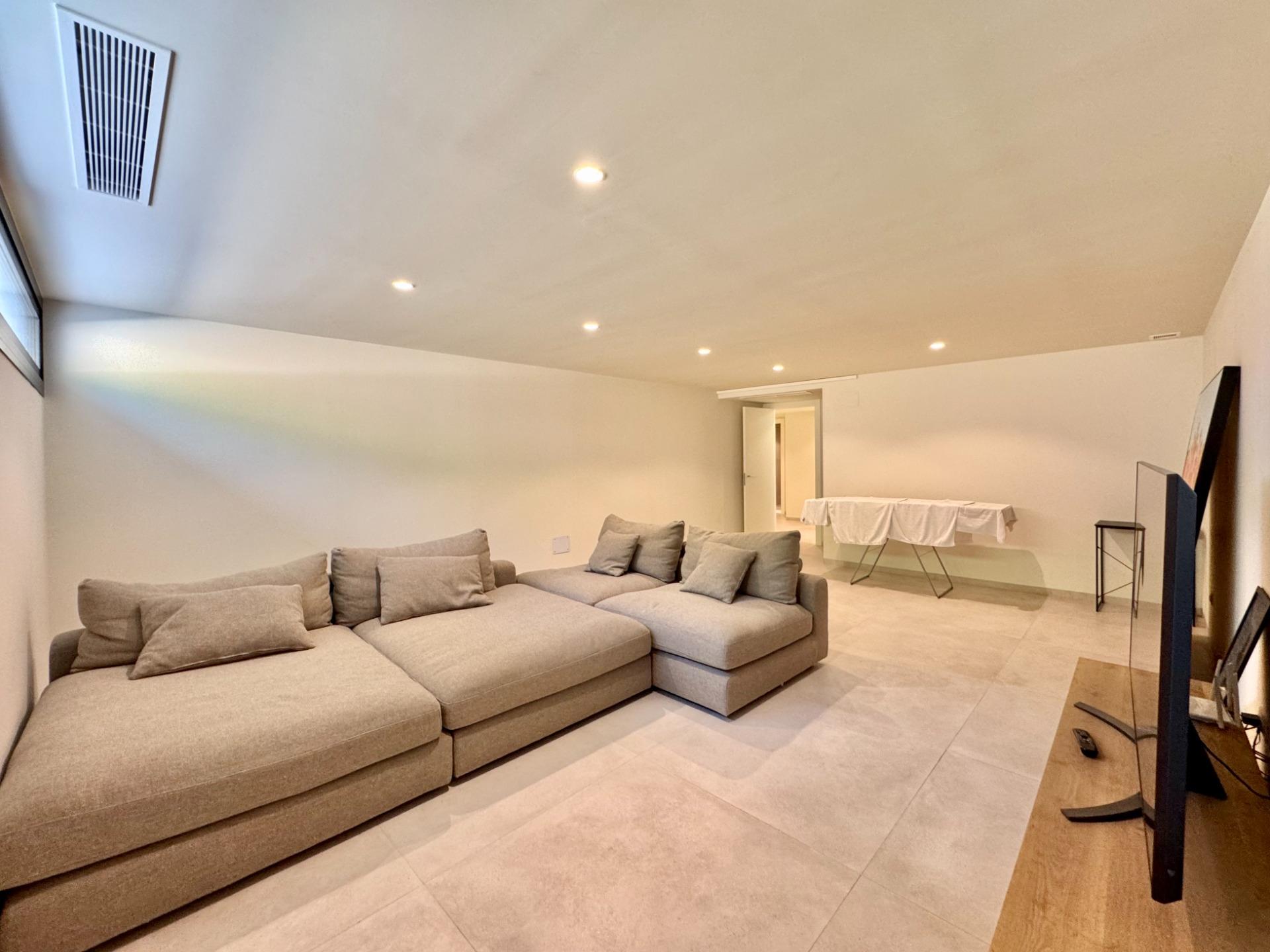 Villa en venta en Orihuela