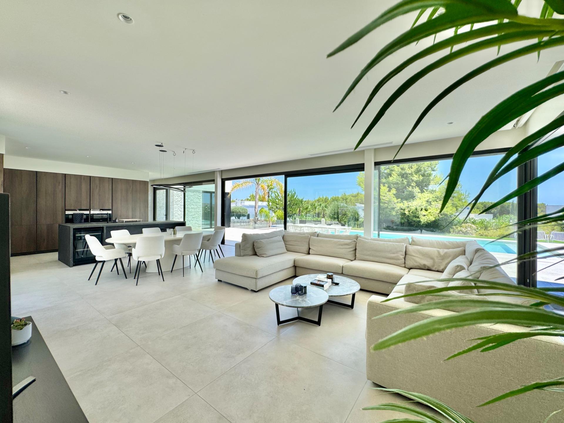 Villa en venta en Orihuela