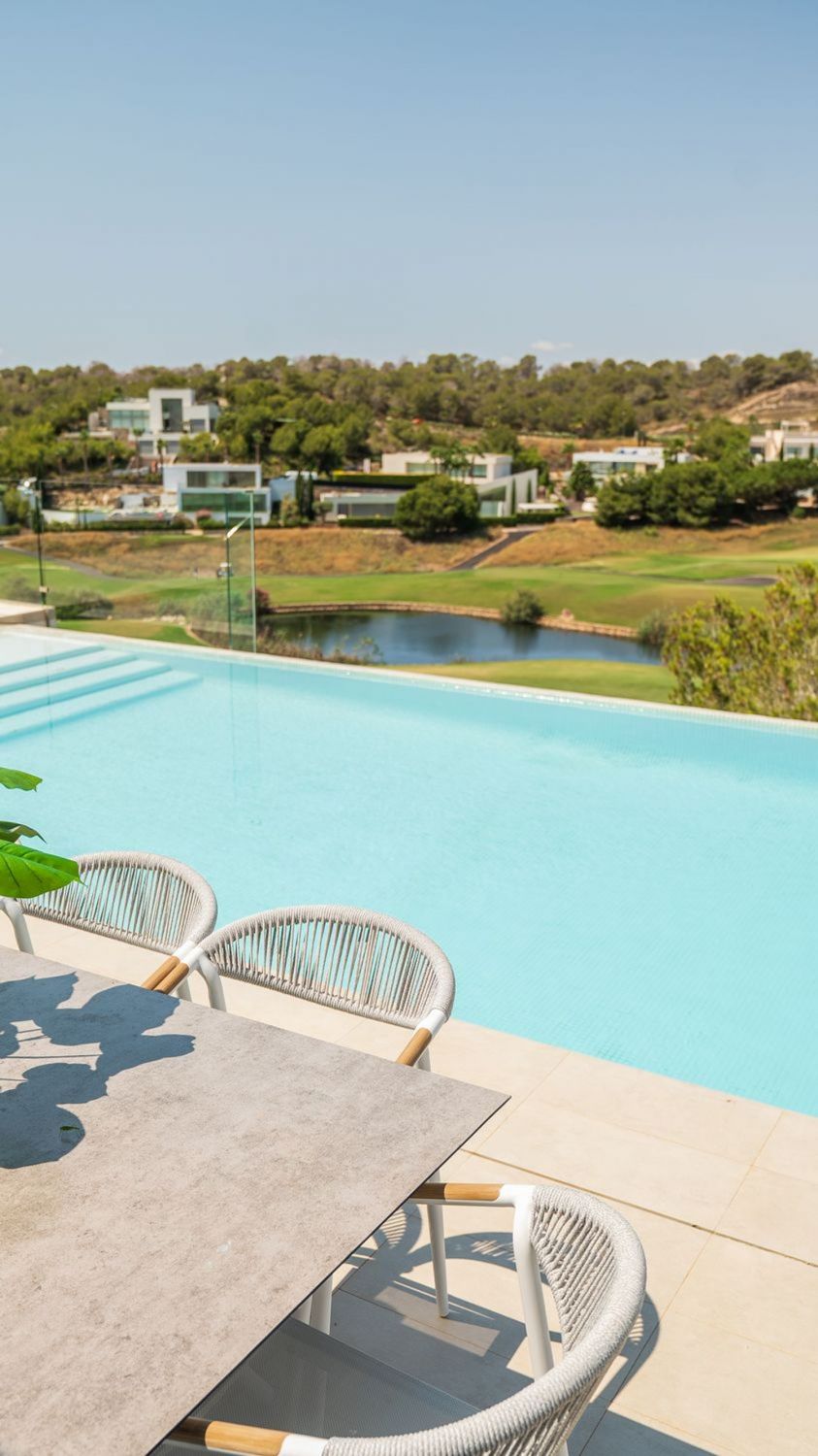 Villa en venta en Orihuela