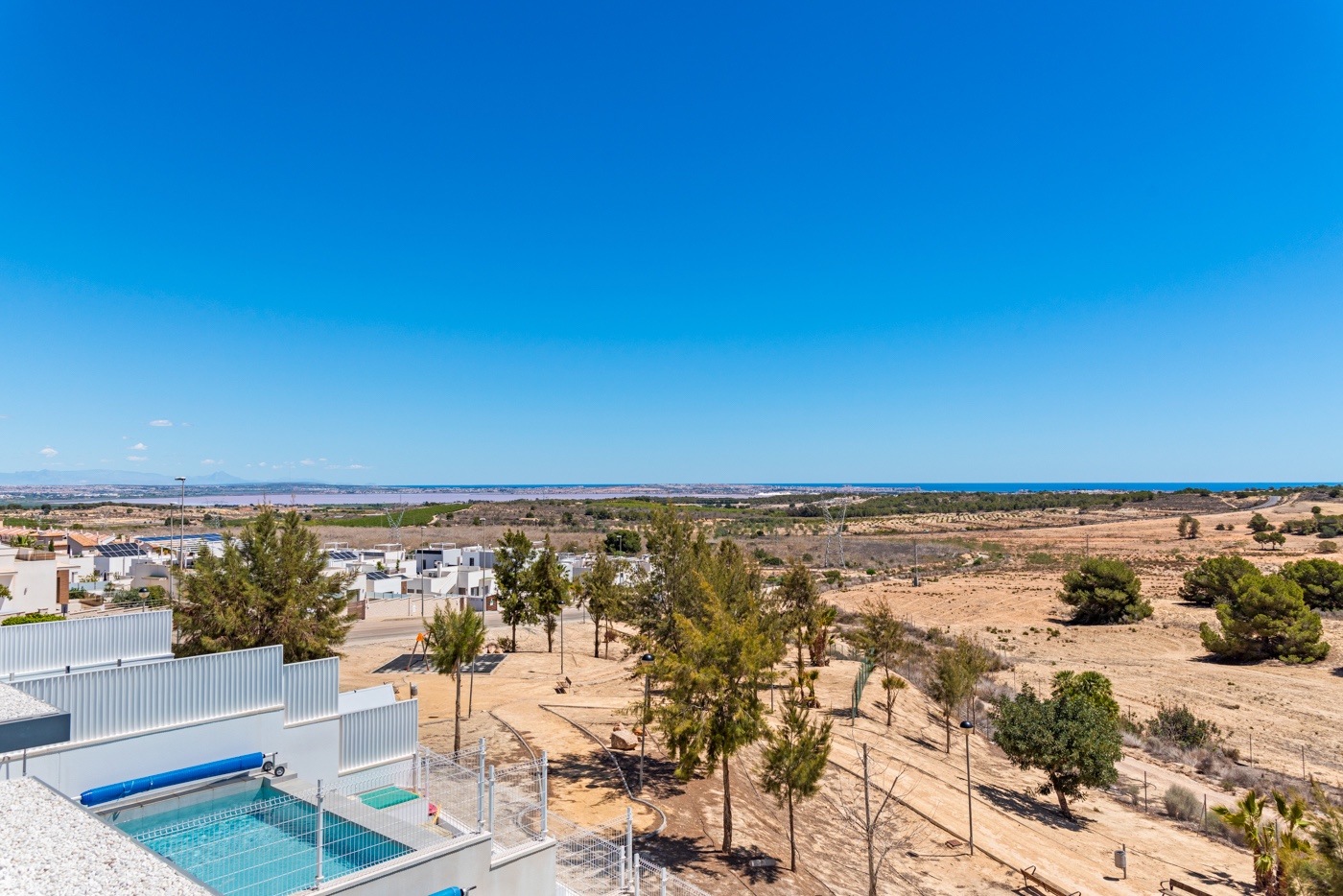 Villa for sale in San Miguel de Salinas