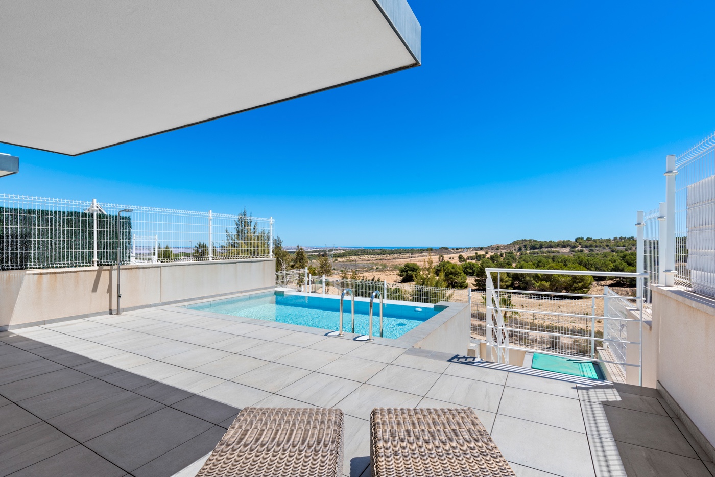 Villa for sale in San Miguel de Salinas