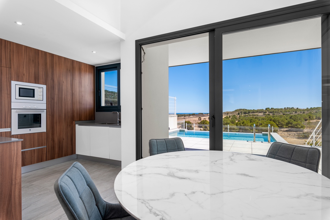 Villa for sale in San Miguel de Salinas