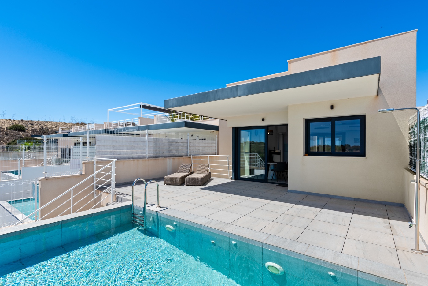 Villa for sale in San Miguel de Salinas