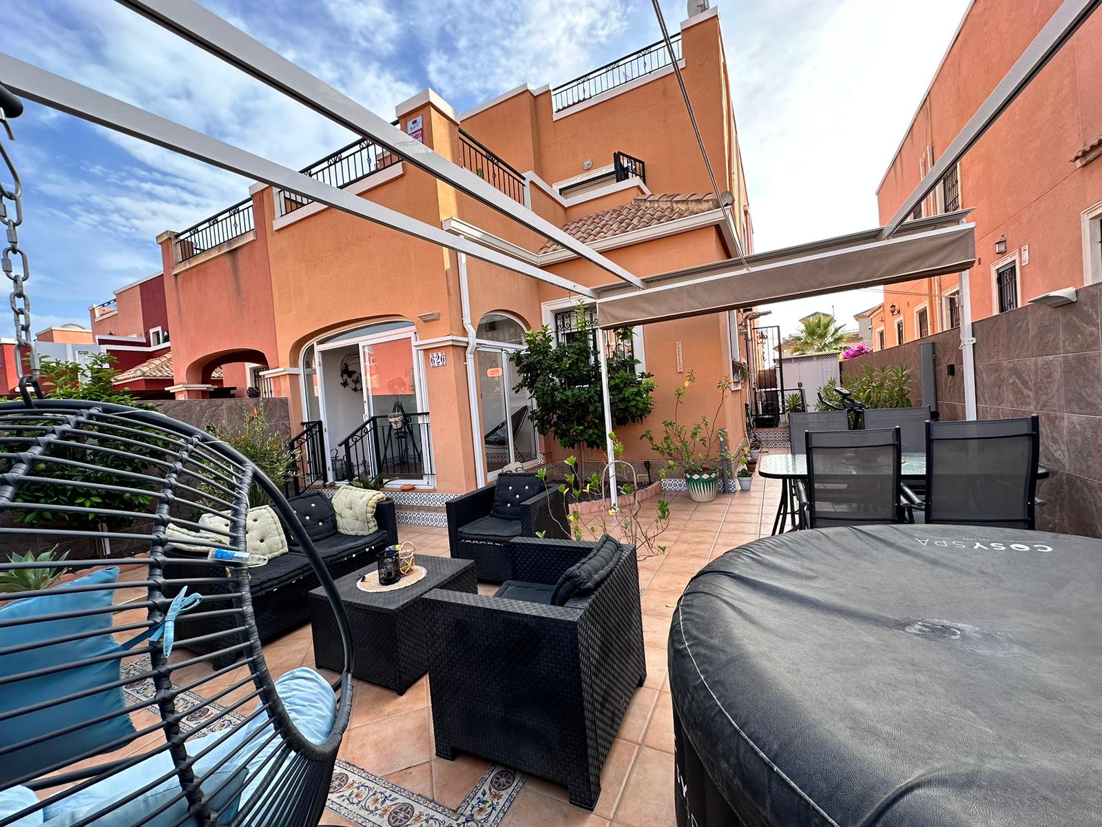 Duplex in vendita a Los Montesinos