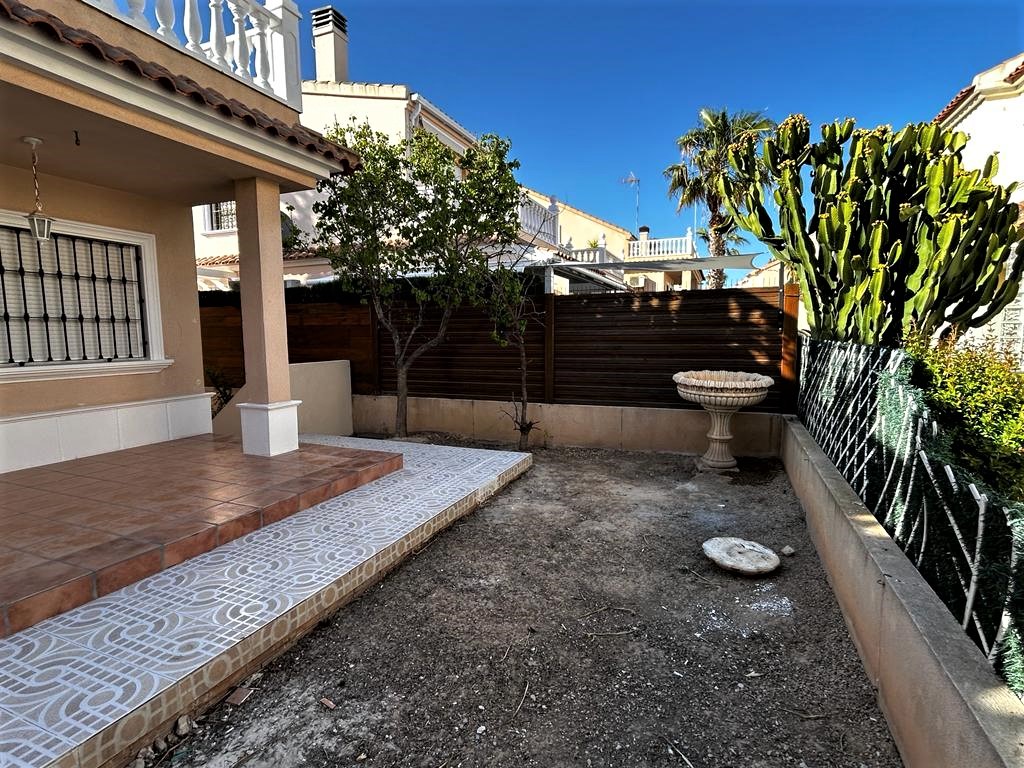 Chalet for sale in Torrevieja