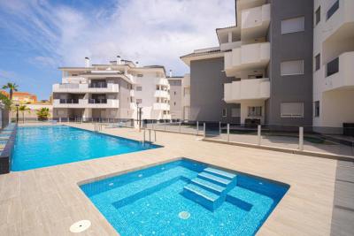 Lejlighed til salg i Campoamor (Alicante)
